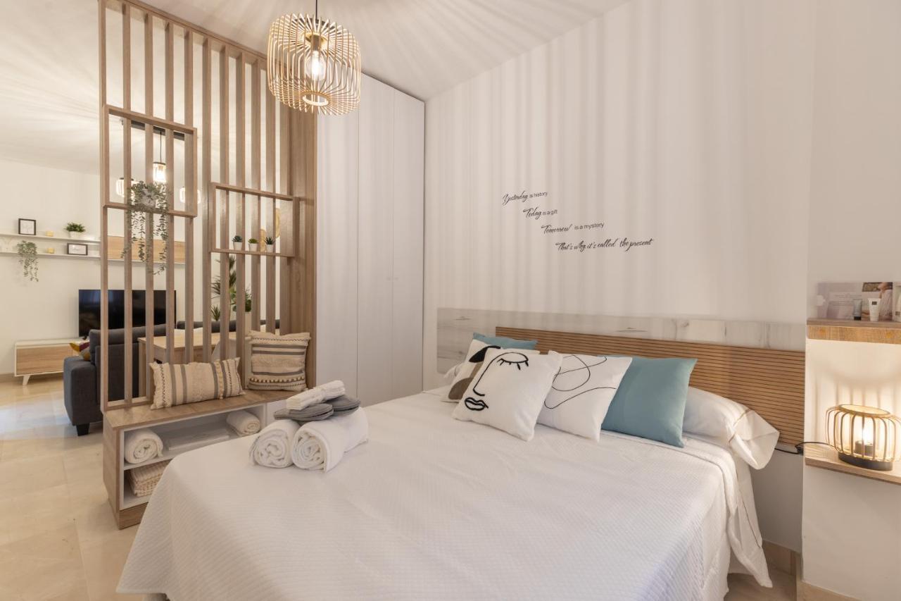 Apartamentos Nuria 19 グラナダ エクステリア 写真