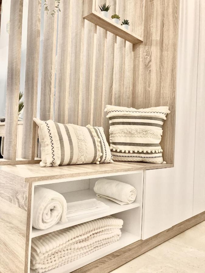 Apartamentos Nuria 19 グラナダ エクステリア 写真